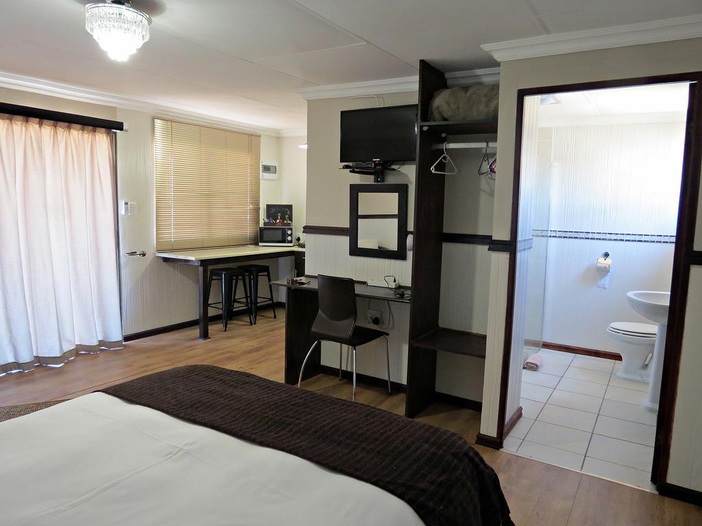 Stablewood Lodge Kimberley Exterior foto
